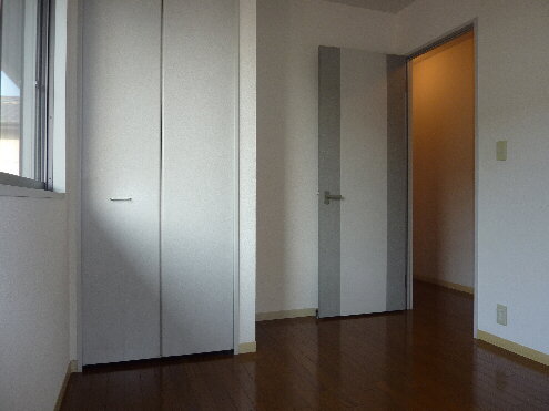 Other room space. Western-style 6 Pledge