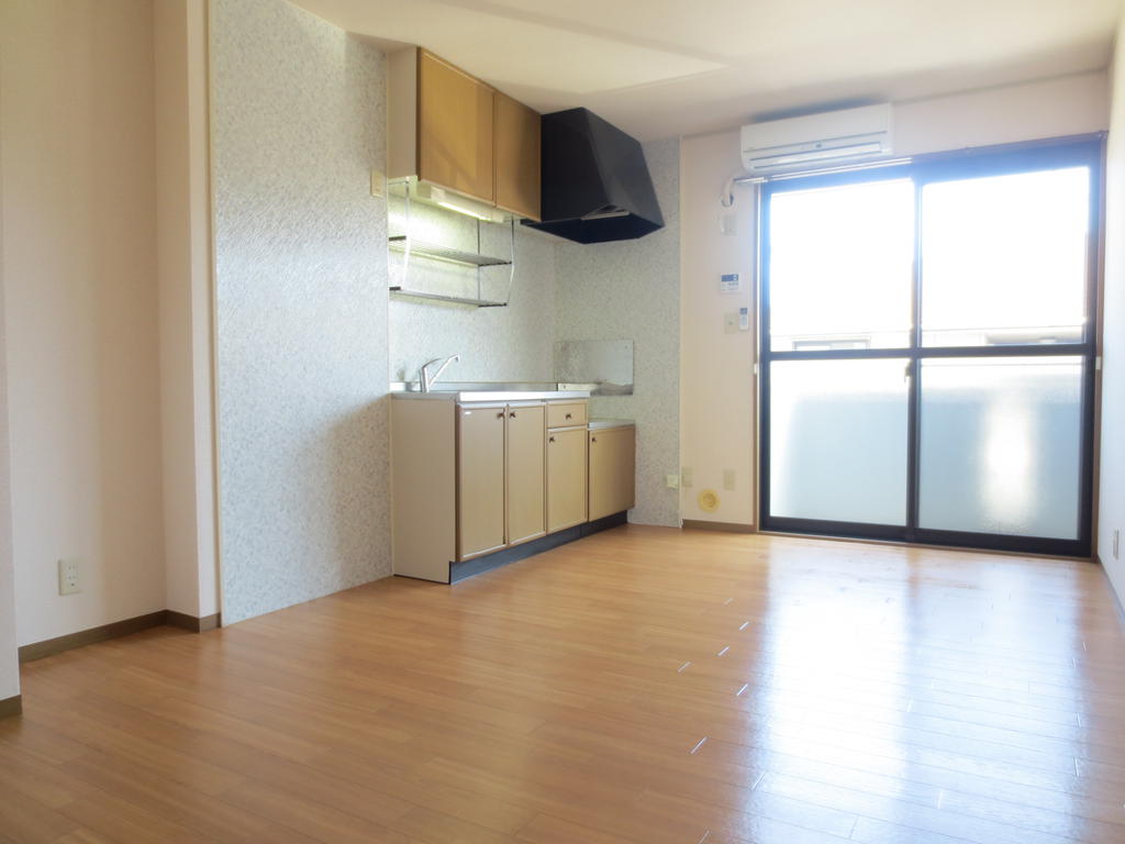 Living and room. Western style room ・ Yang per good