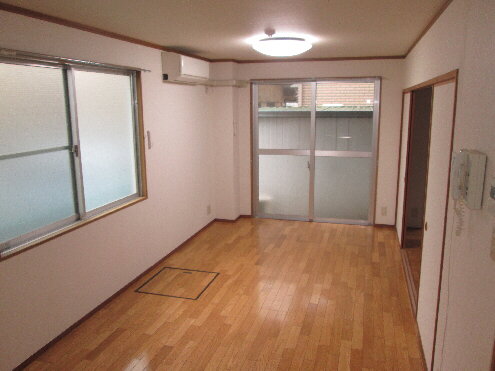 Living and room