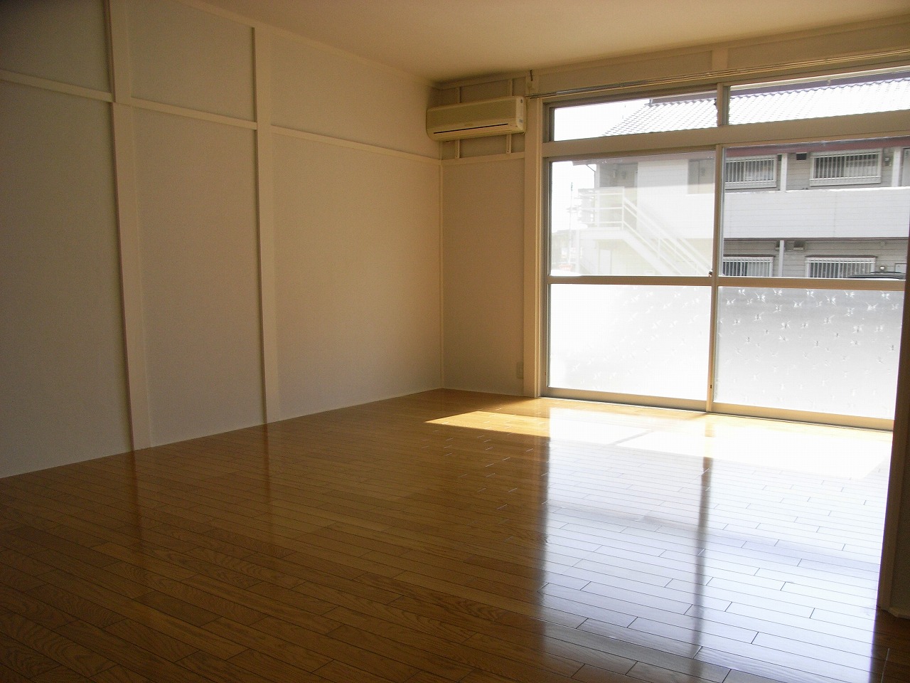 Living and room