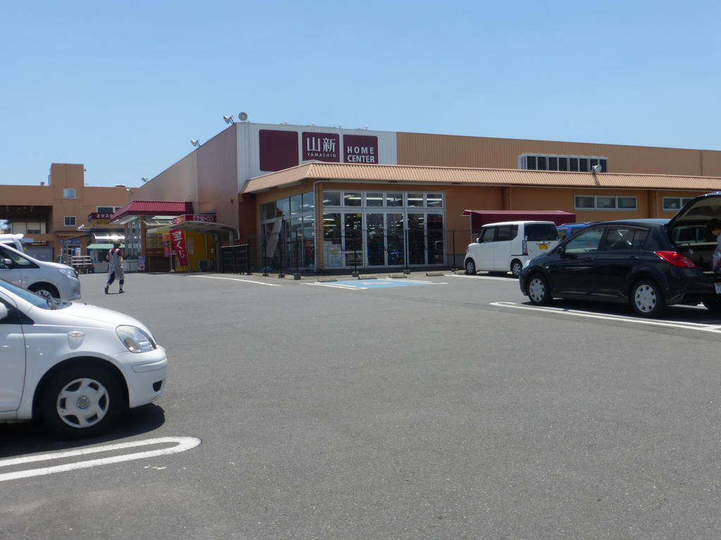 Home center. Joyful mountain new Katsuta store up (home improvement) 1382m