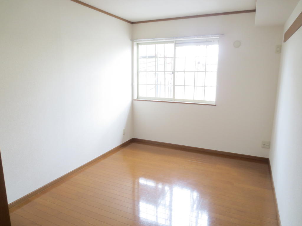 Other room space. Western-style 6 Pledge