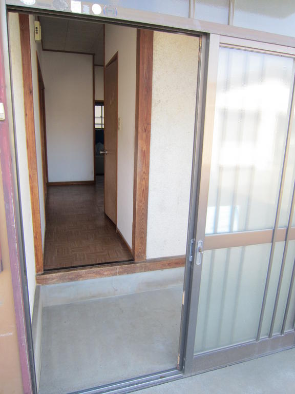 Garden. Entrance