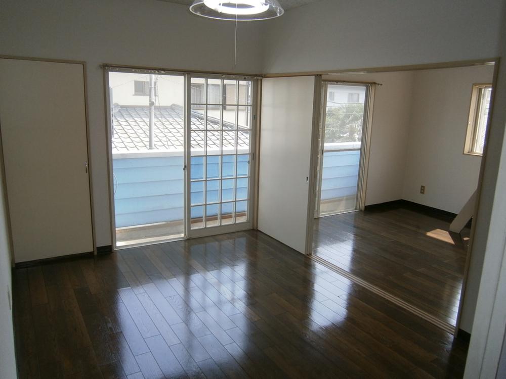 Non-living room. 201