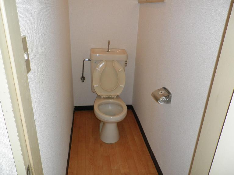 Toilet. 201