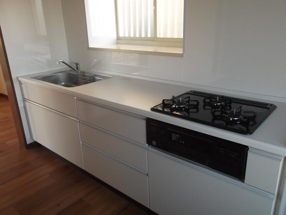Kitchen. Kitchen replaced..