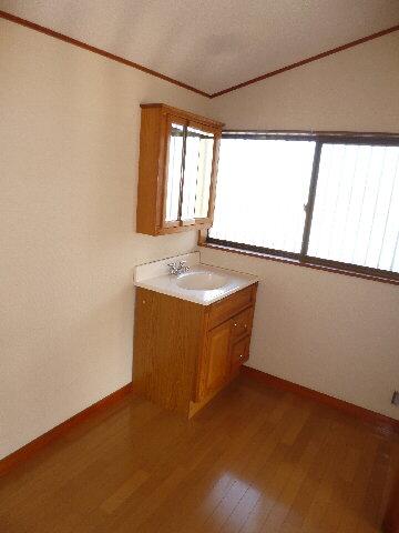 Wash basin, toilet. 2F basin (May 2013) Shooting