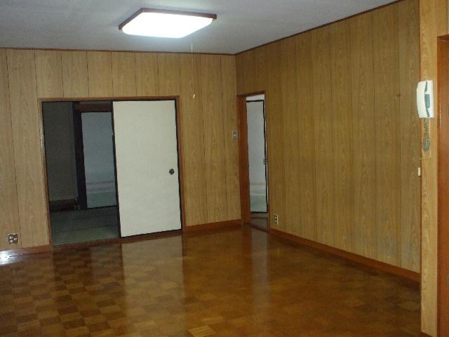 Non-living room