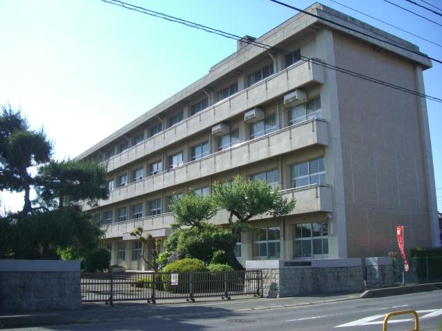 Junior high school. 1392m to Mito Municipal fifth junior high school