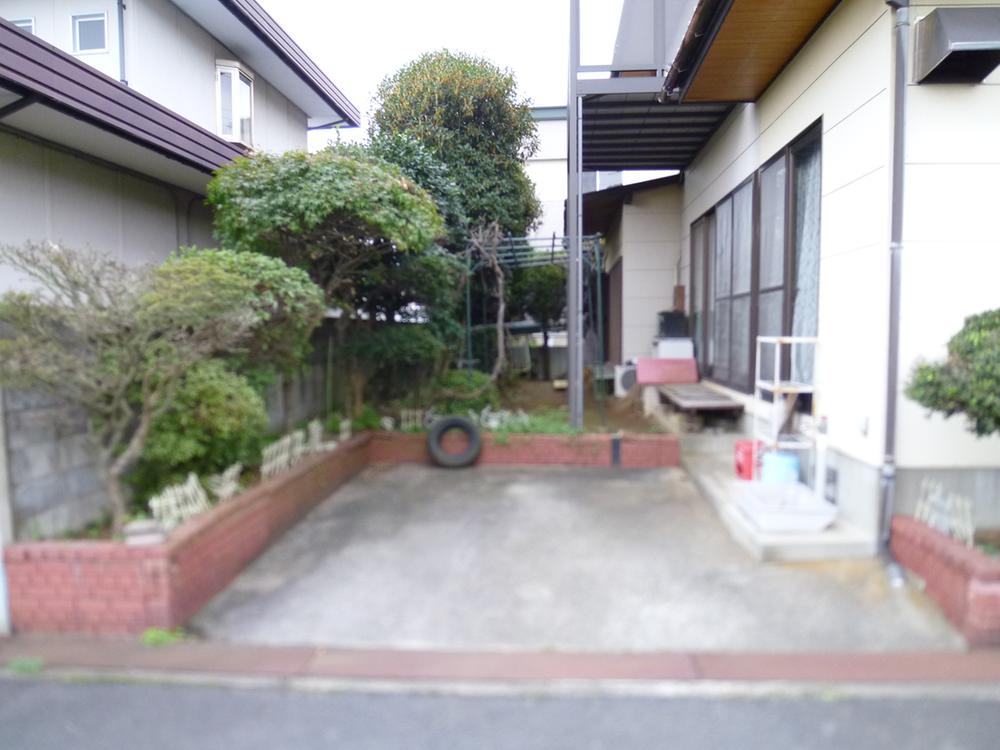 Parking lot