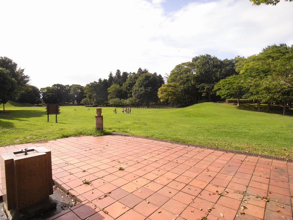 park. 887m until Futabadai park