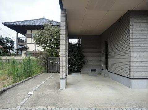 Parking lot