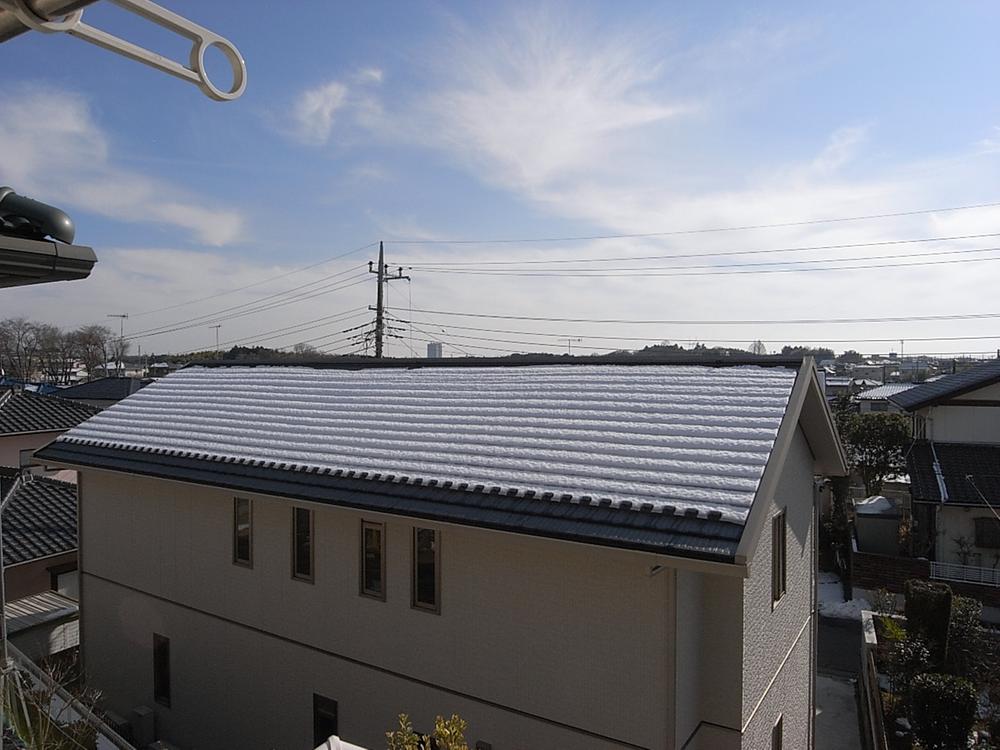 View photos from the dwelling unit