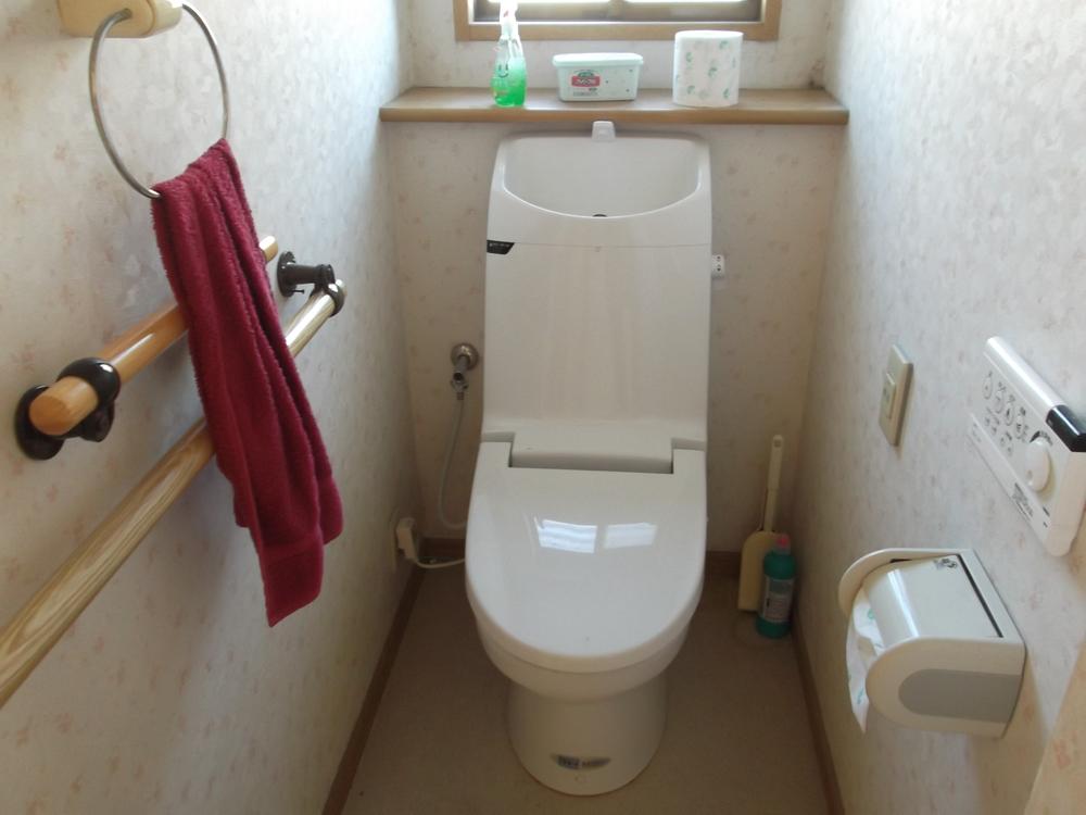 Toilet. Toilets are already exchange.