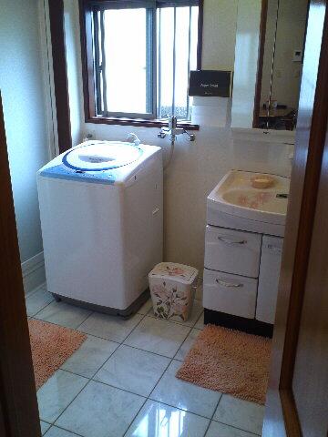 Wash basin, toilet