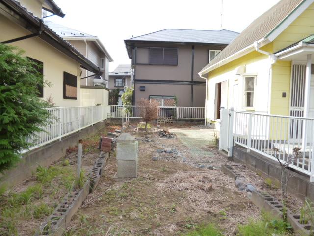 Garden. Local (11 May 2013) Shooting