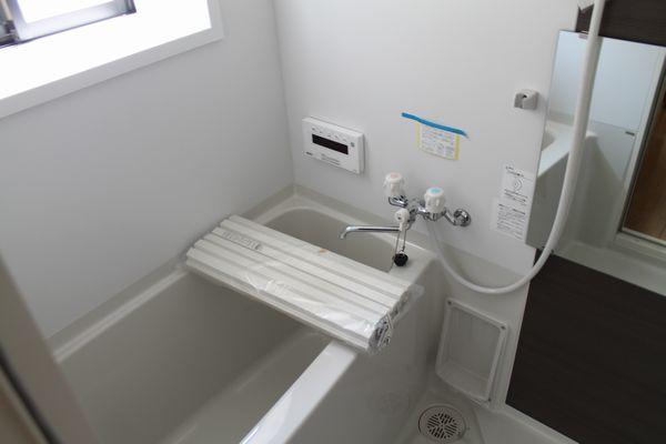 Bathroom. Indoor (July 2013) Shooting