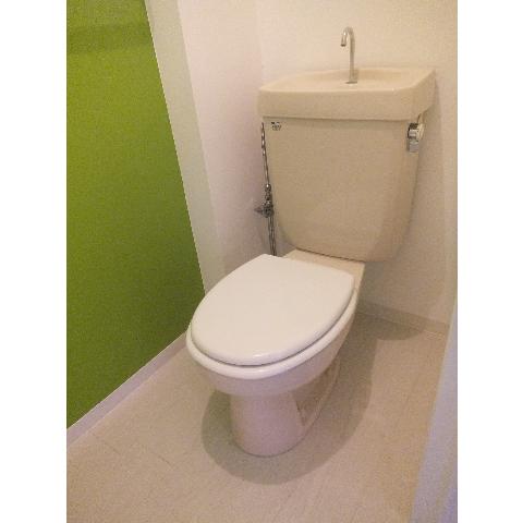 Toilet