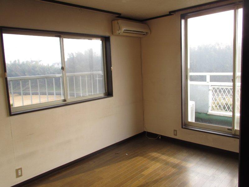 Non-living room. 2F 6 Pledge Western-style
