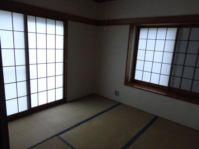 Non-living room. First floor Japanese-style room