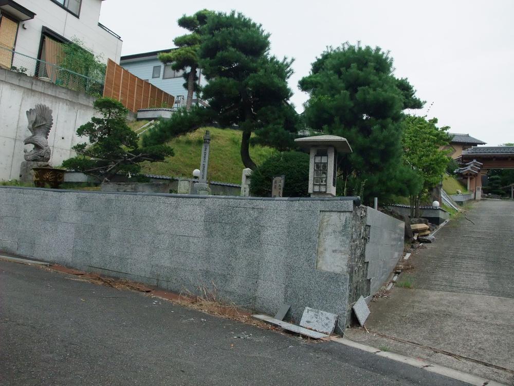 Local photos, including front road