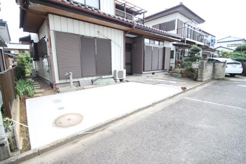 Local photos, including front road