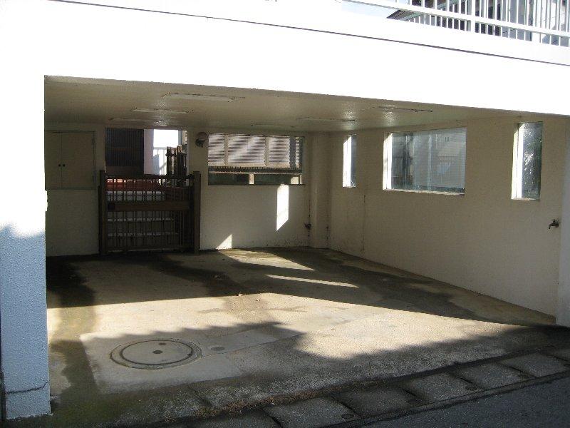 Parking lot