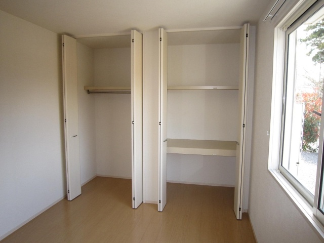 Receipt. Rooms of large storage rooms