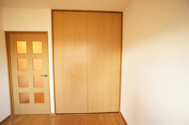 Receipt. Housing wealth