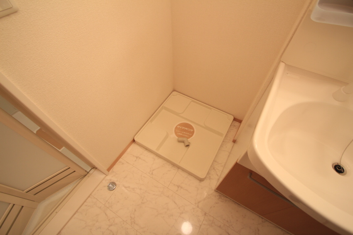 Other Equipment. Indoor laundry Storage