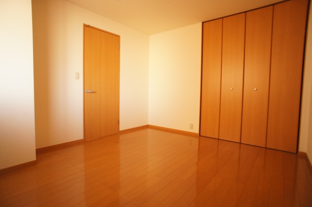 Living and room. Storage rich Western-style