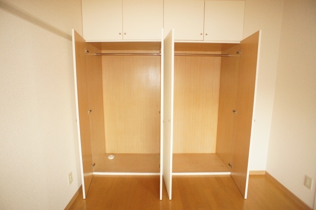 Living and room. Large closet equipped (two locations)