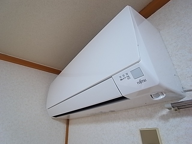 Other Equipment. Air conditioning ☆ 