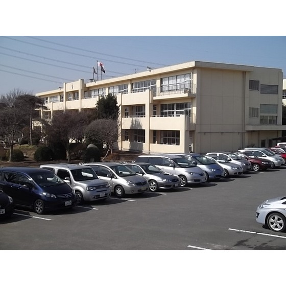 Primary school. Ushiku until Municipal Okada elementary school (elementary school) 2200m