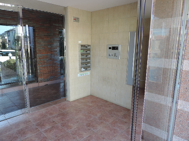 Entrance. It is safe with auto-lock. 