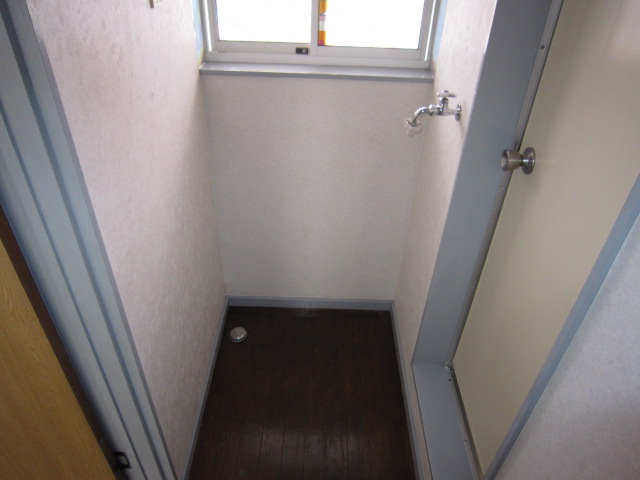 Other Equipment. Indoor Laundry Storage