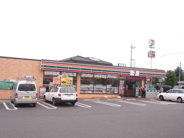 Convenience store. Seven-Eleven (convenience store) to 400m