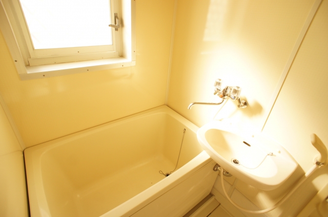 Bath. Bathing with a window