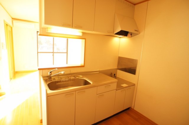 Kitchen. Counter kitchen living room overlooking