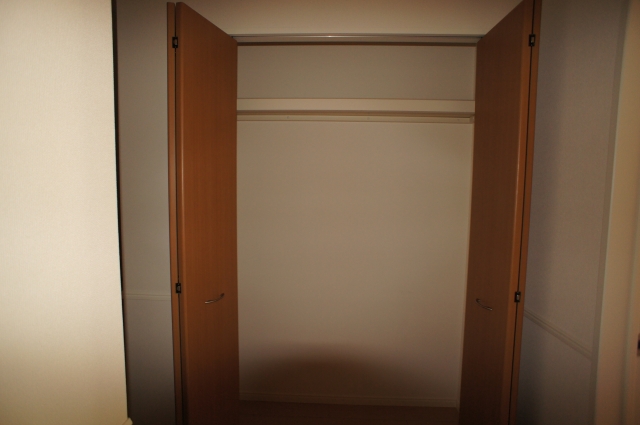 Receipt. Accommodating