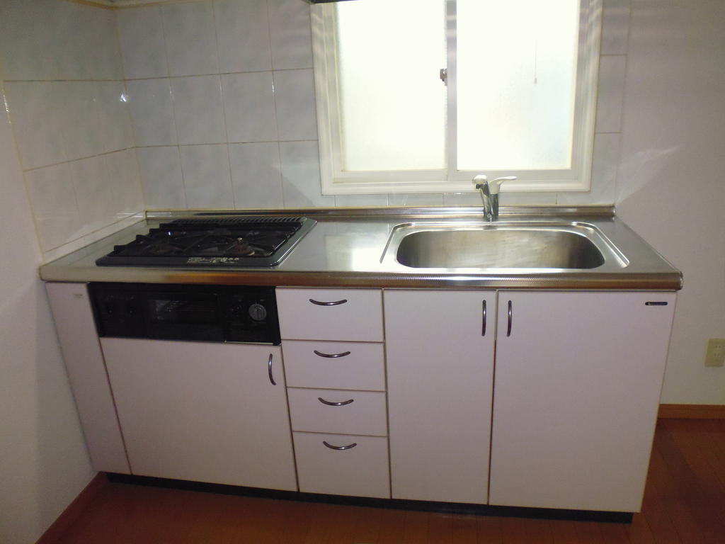 Kitchen. ※ With gas stove