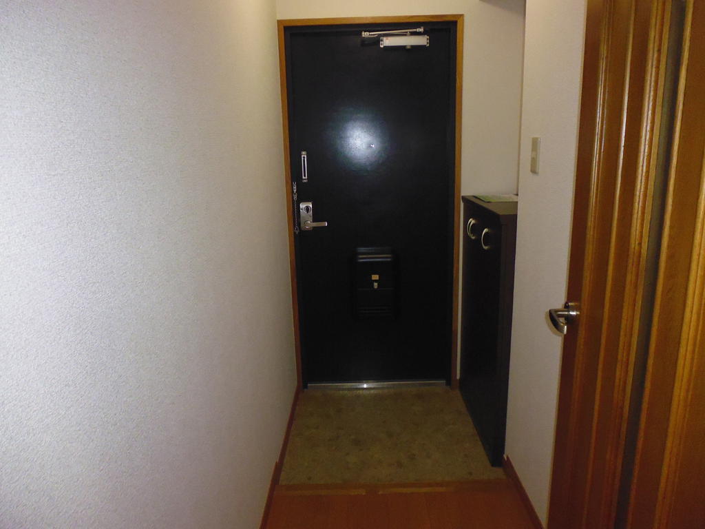 Other. ※ With entrance cupboard