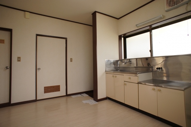 Kitchen. Bright dining kitchen