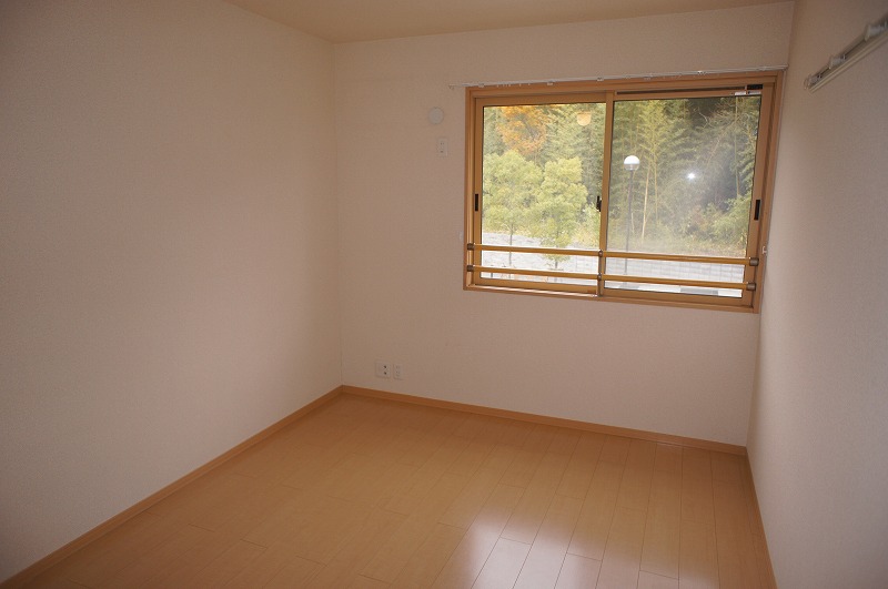 Living and room. Storage rich Western-style