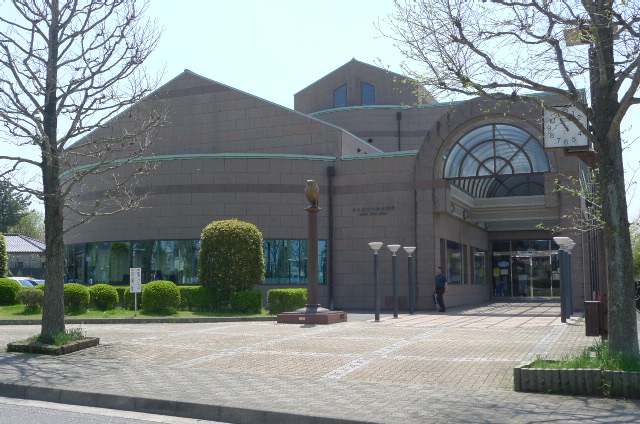 library. 764m to Ushiku City Central Library (Library)