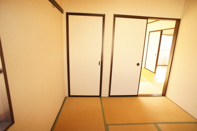 Receipt. With storage