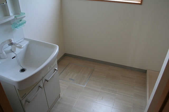 Washroom. Wash undressing room