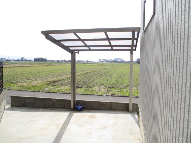 Other common areas. Bicycle-parking space