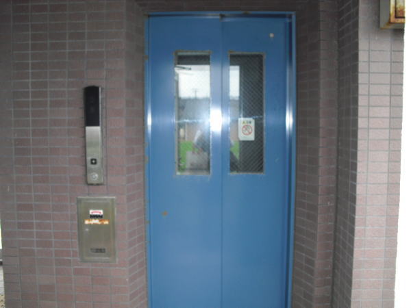 Other common areas. This is useful in the elevator with