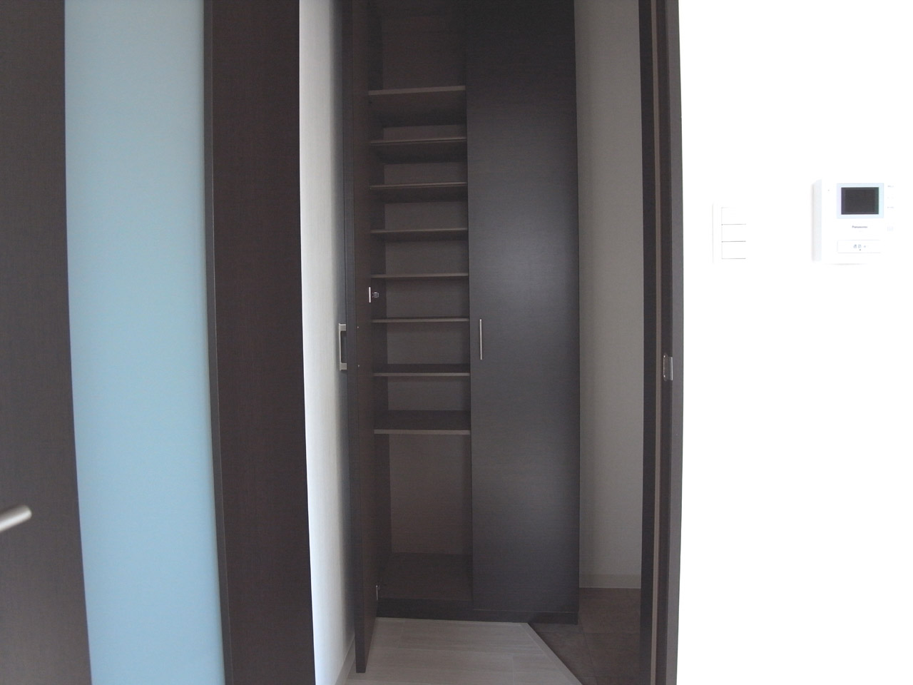 Receipt. Thor type of shoebox